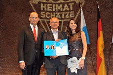 Heimatminister Albert Füracker und Kunstministerin Prof. Dr. med. Marion Kiechle prämieren 100 Heimatschätze